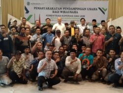 Tingkatkan Perekonomian, Nasim Khan Gelar Sosialisasi Pendampingan Wirausaha di Bondowoso