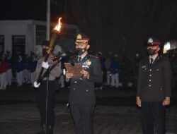 Kapolres Bondowoso Pimpin Apel Kehormatan dan Renungan Suci di TMP