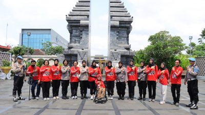 Ratusan Penyandang Disabilitas Naik Kereta Api Bersama Polisi Wanita Rayakan Hari Jadi Polwan