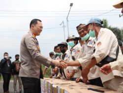 Cegah Laka di Kawasan Wisata Bromo, Kapolres Malang Berikan Edukasi Keselamatan Sopir Jeep TNBTS
