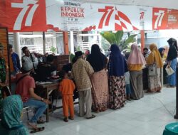 Pastikan Tepat Sasaran, Babinsa Dampingi Penyaluran BLT BBM