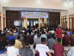 Polres Bondowoso dan Seluruh Anggota Polri Maupun ASN, Laksanakan Sholat Ghoib