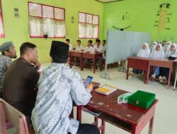 Penyuluhan Hukum ke Pesantren Al Furqan, Kasi Intel Kejari Dumai Sampaikan Soal Pancasila