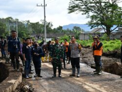 Menyusuri Lokasi Banjir Ijen, Dandim 0822 Bondowoso Ingatkan Warga Selalu Waspada