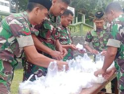 Berbagi Takjil, Kolaborasi Koramil 0822/02 dan Polsek Curahdami Bondowoso Serta KSP Multi Daya Sentosa