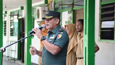 Cerdaskan Generasi Bangsa, Kasdim 0822 Bondowoso Sosialisasi Anti Bullying di Sekolah