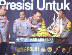 HUT ke 72 Humas Polri, Kapolri Berikan Dua Hadiah Besar