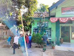 Mencintai Tempat Kerja, Anggota Posramil Botolinggo Perbaiki Kantor