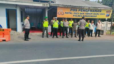Sinergi TNI POLRI, Babinsa Koramil 0822/11 turut pantau libur Nataru