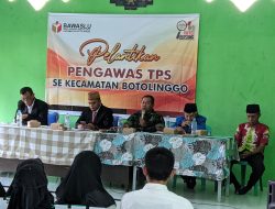 Pengawas TPS Se-Kec. Botolinggo Resmi Dilantik,Ketua Panwaslu Tekankan PTPS Bekerja Profesional