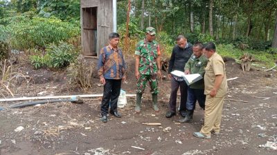 Babinsa Pos Ramil Ijen, Dampingi Tim Monev Pembangunan Desa