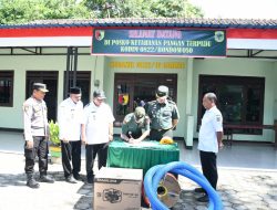 Dukung Hanpangan, Kodim 0822 Bondowoso Serahkan Pompa Air Brigade Alsintan