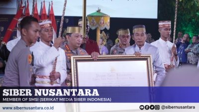 Kapolri Diberi Gelar Adat – Pusaka oleh Dewan Adat dan Kerajaan di Sulawesi Selatan
