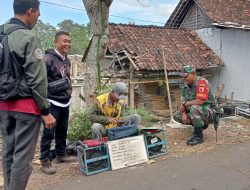 Babinsa Berperan Aktif dalam Survei Mata Air di Desa Kretek