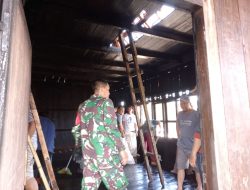 Babinsa Kodim 0422/LB Bantu Memadamkan Api Rumah Masyarakat.