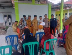 Pemdes Gayam Lor, Kec Botolinggo Salurkan BLT-DD kepada 61 KPM