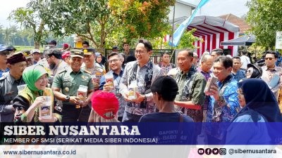 Pengembangan Beras Organik, Wamen Dikti RI Kunjungi Desa Lombok Kulon Bondowoso