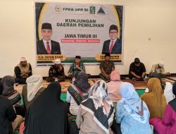 Kunjungi Dapilnya, Nasim Khan Anggota DPR RI Temui Jamaah Sahmasy Putri Bondowoso