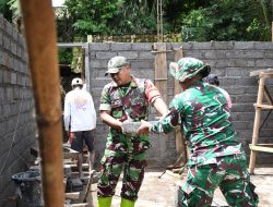Babinsa Sertu Bambang Turun Tangan, Renovasi Rumah Warga Trotosari Capai 50%