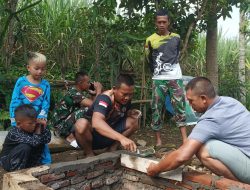 Satgas TMMD 123 Bersama Warga Perbaiki Sumur Rusak