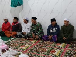 Lebaran di Taman krocok: Babinsa Posramil 0822/03 Jalin Kedekatan dengan Masyarakat Lewat Tasyakuran Desa