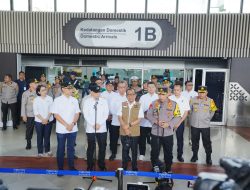 Tinjau Bandara Soetta, Kapolri Instruksikan Jajaran Rutin Patroli Pastikan Pemudik Aman -Nyaman