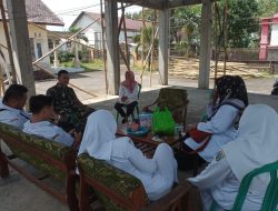 Babinsa Desa Mengok Bondowoso Ajak Warga Hidup Sehat, Begini Caranya