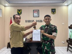 Letkol Inf Rinto Wijaya Terima Audiensi APDESI Lampung Barat Bahas Peningkatan Kedisiplinan dan Bela Negara.