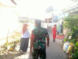 Cegah DBD, Babinsa Bersinergi dengan Puskesmas Lakukan Fogging Massal