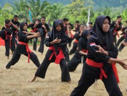 Pagelaran Seni dan Bela Diri Meriahkan Pembukaan TMMD ke-124 Kodim 0422/LB