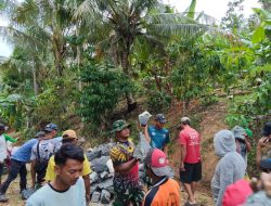 Permudah Akses, TMMD ke-124 Kodim 0422/LB Bangun Jalan di Pekon Pemerihan