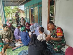 Jadi Sorotan, Babinsa Bandilan hadiri kegiatan Posyandu dampingi balita dan lansia