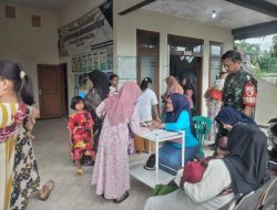 Babinsa 0822 Dampingi Posyandu, Wujud Kepedulian TNI pada Kesehatan Warga