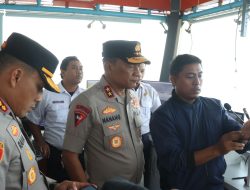 Kapolda Jatim Pantau Langsung Pencarian Korban Kapal Tenggelam di Selat Bali