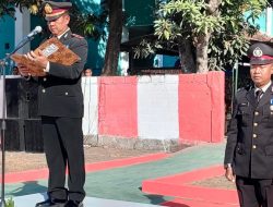 Kapolsek Prajekan Iptu Hadi Sugono Pimpin Upacara Peringatan HUT RI ke-80