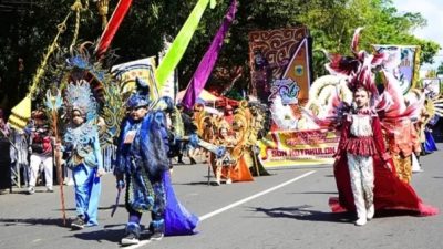 Pawai Budaya Meriahkan Harjabo Ke-206