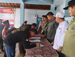 Disaksikan Muspika Besuki, Perhutani Bersama LMDH Rengganis Tandatangani PKS Agroforesty Jagung
