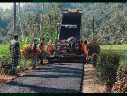 TMMD 126 Kodim 1818 Malang-Batu Realisasikan Pengaspalan Jalan