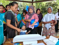 Satgas TMMD Kodim 0818 dan Dinkes Malang Gelar Pemeriksaan Ibu Hamil dan Balita, Cegah Stunting Sejak Dini