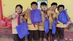 Ceria, Murid SDN 2 Wonokusumo Terima MBG dari SPPG Gunung Anyar