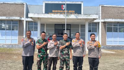 Komandan Brigif TP 28/Bari Fola menerima kunjungan Kapolres Halmahera Timur