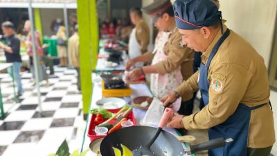 Peringati Hari Ibu, Perhutani Bondowoso Gelar Lomba Memasak Nasi Goreng