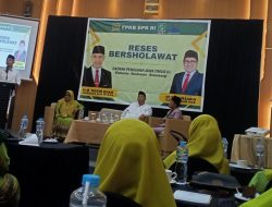 Reses Bersholawat,Nasim Khan DPR RI F-PKB undang Ratusan Muslimat NU di Hotel Ijen View Bondowoso