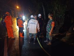 Longsor di Wringin Bondowoso,  Babinsa Buka Akses Warga