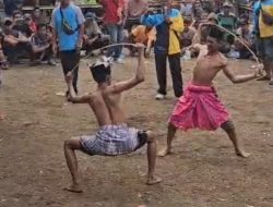 Ratusan Peserta Ojung Meriahkan Selamatan Desa Mangli Wetan Kec Tapen