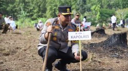 Kapolres Bondowoso Hadiri Gerakan Sedekah Oksigen dan Bakti Sosial HPN 2026, Tanam 2.000 Pohon.