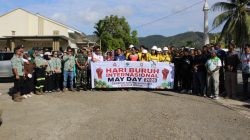 Kompak di Hari Buruh, Brigif TP 28 Bari Fola Ajak Buruh dan Warga Peduli Lingkungan
