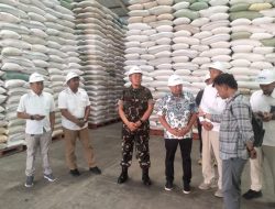 Ketahanan Pangan Terjaga, Dandim 0822 Bersama DPR RI Cek Gudang Bulog