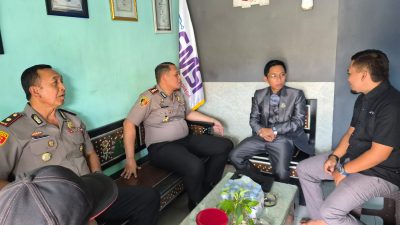 Komitmen Hadirkan Informasi Sehat dan Akurat, Kapolres Bondowoso Sambangi Kantor SMSI