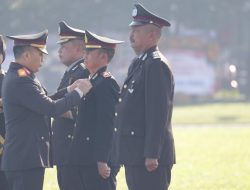 Polda Jatim Gelar Upacara Hari Bhayangkara ke-80, Teguhkan Semangat “Polri untuk Masyarakat”